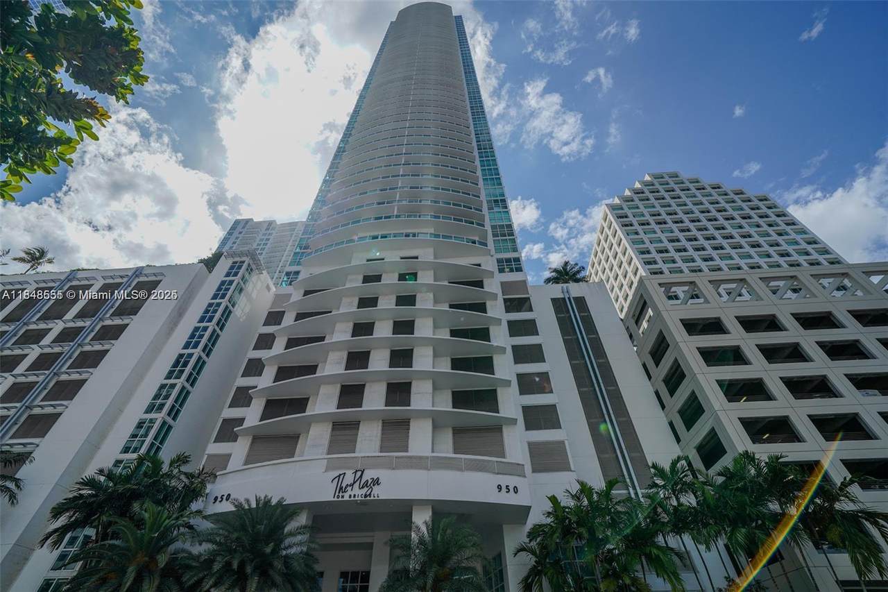 950 Brickell Bay Dr - Photo 1