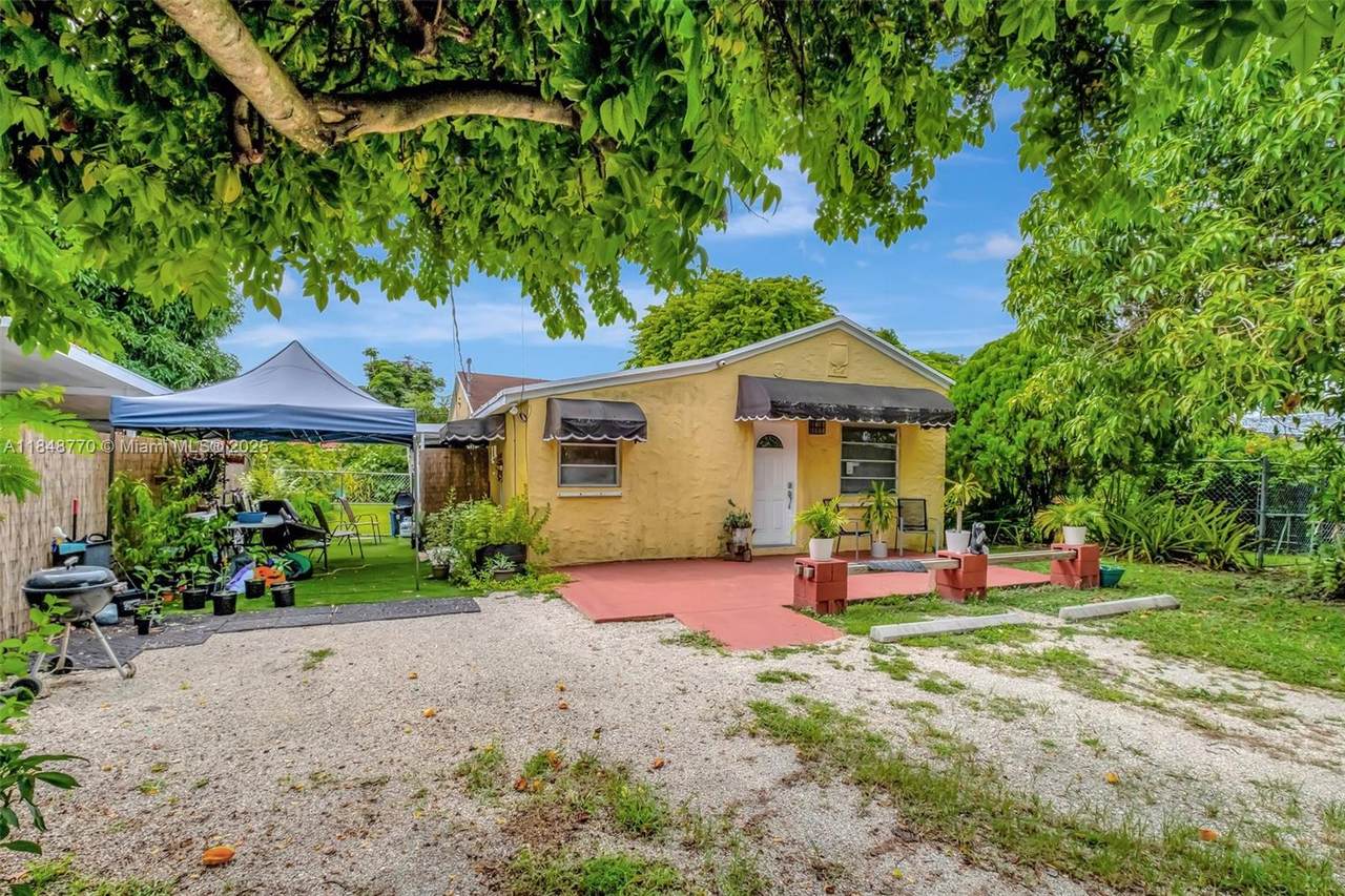 https://bt-photos.global.ssl.fastly.net/miami/1280_boomver_1_A11848770-2.jpg