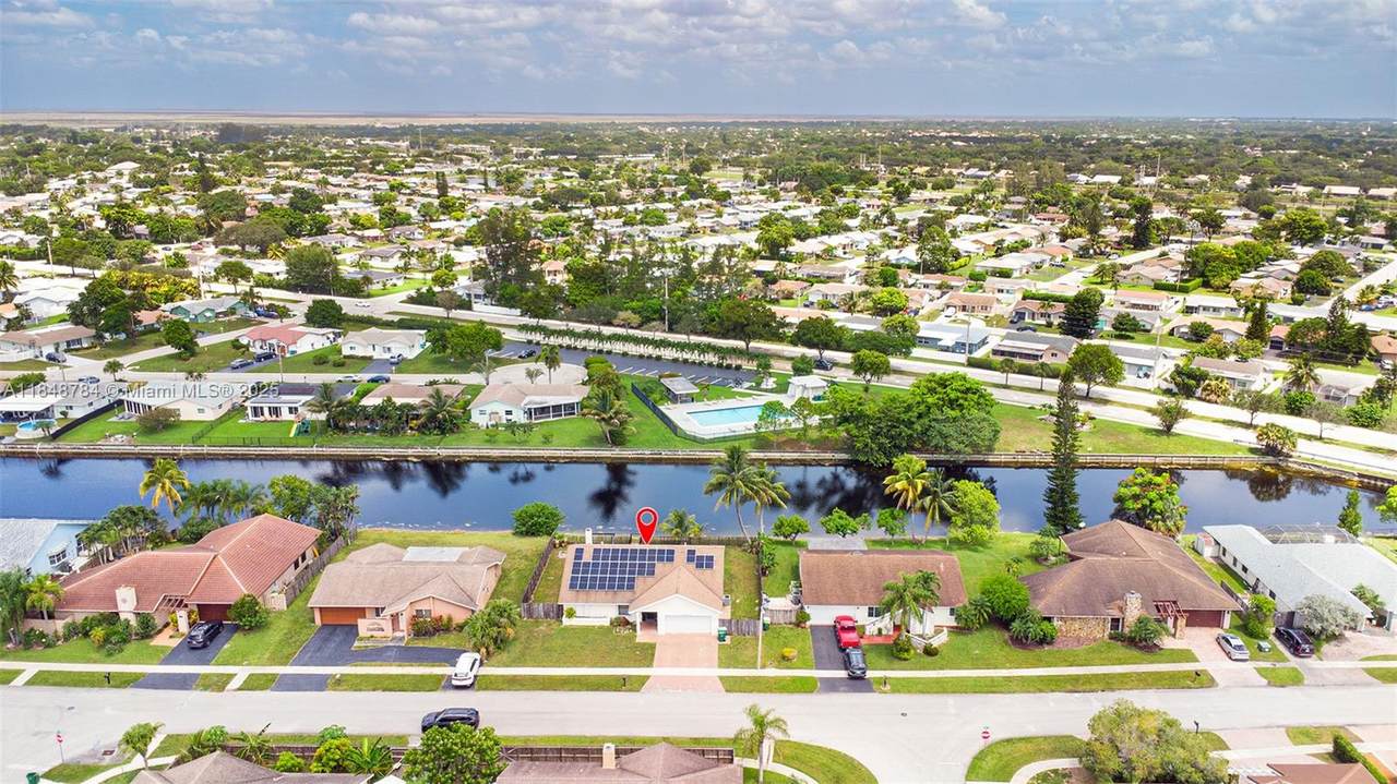 https://bt-photos.global.ssl.fastly.net/miami/1280_boomver_1_A11848784-2.jpg