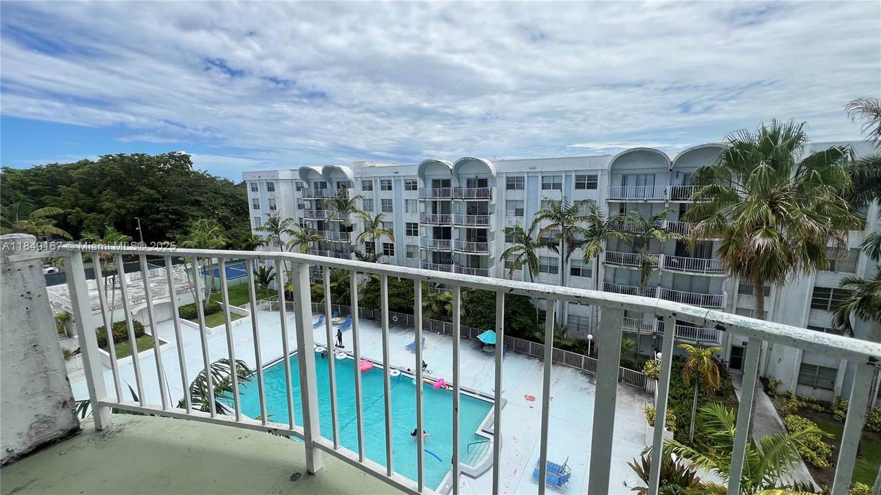 486 165th St Rd - Photo 1