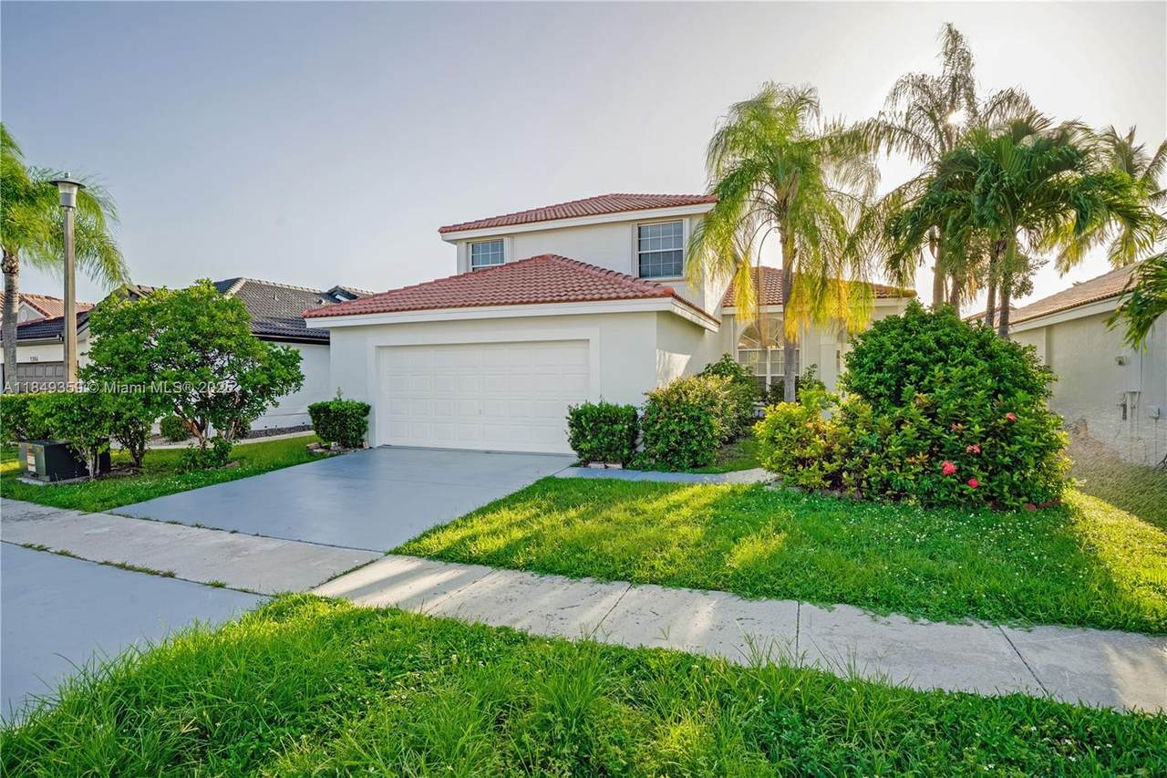 1378 180th Ave - Photo 1