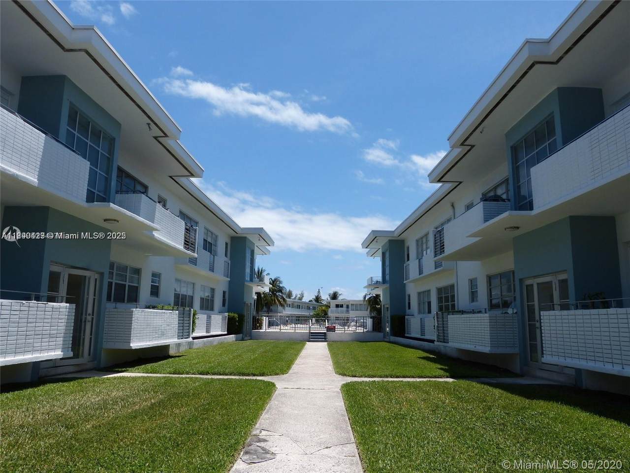 250 Shore Dr - Photo 1