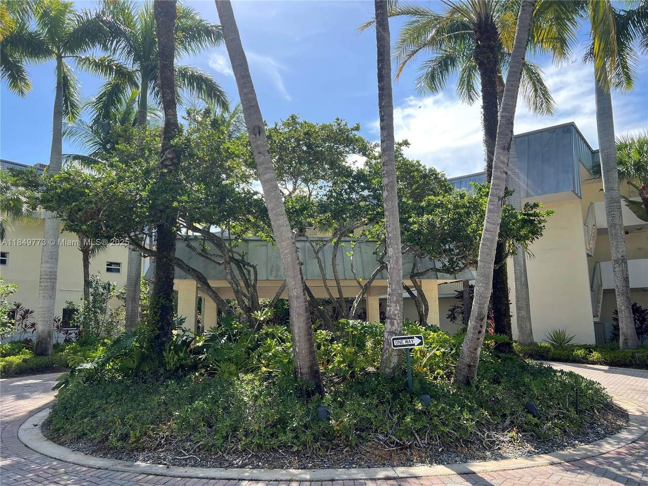 8950 69th Ct - Photo 1