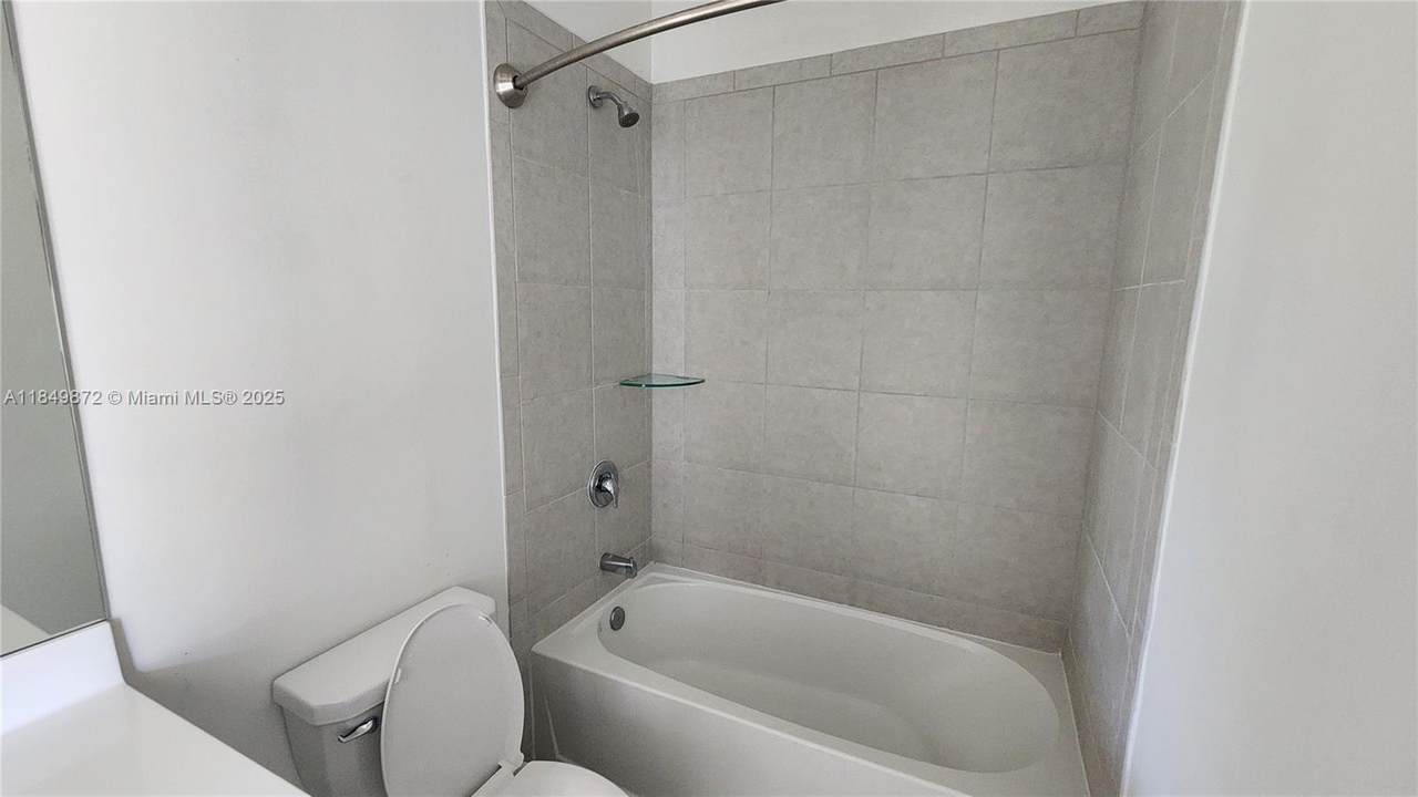 https://bt-photos.global.ssl.fastly.net/miami/1280_boomver_1_A11849872-2.jpg