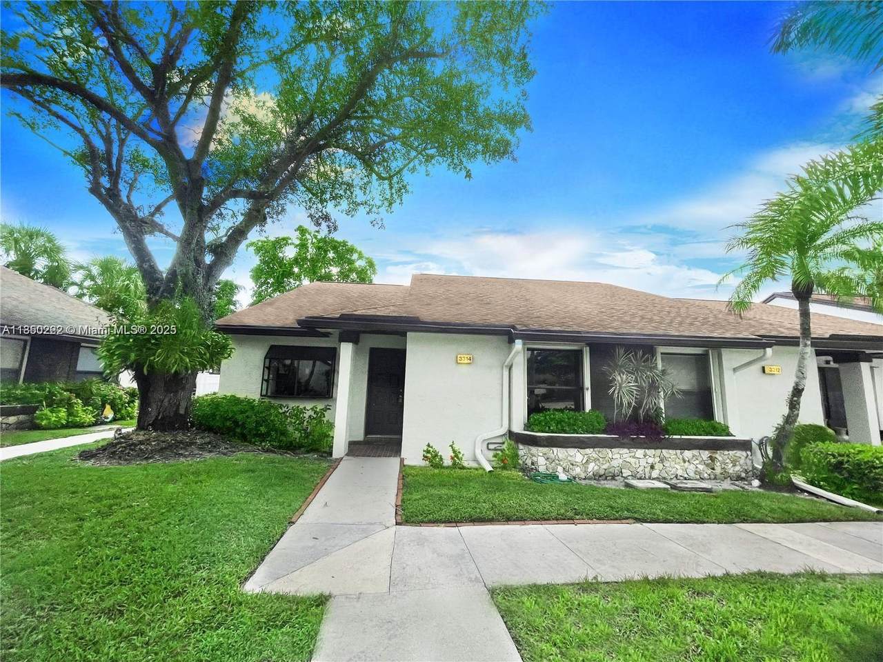3314 Carambola Cir S - Photo 1