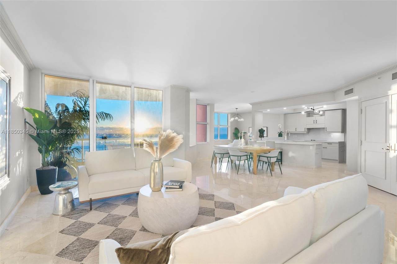 2100 Ocean Blvd - Photo 1