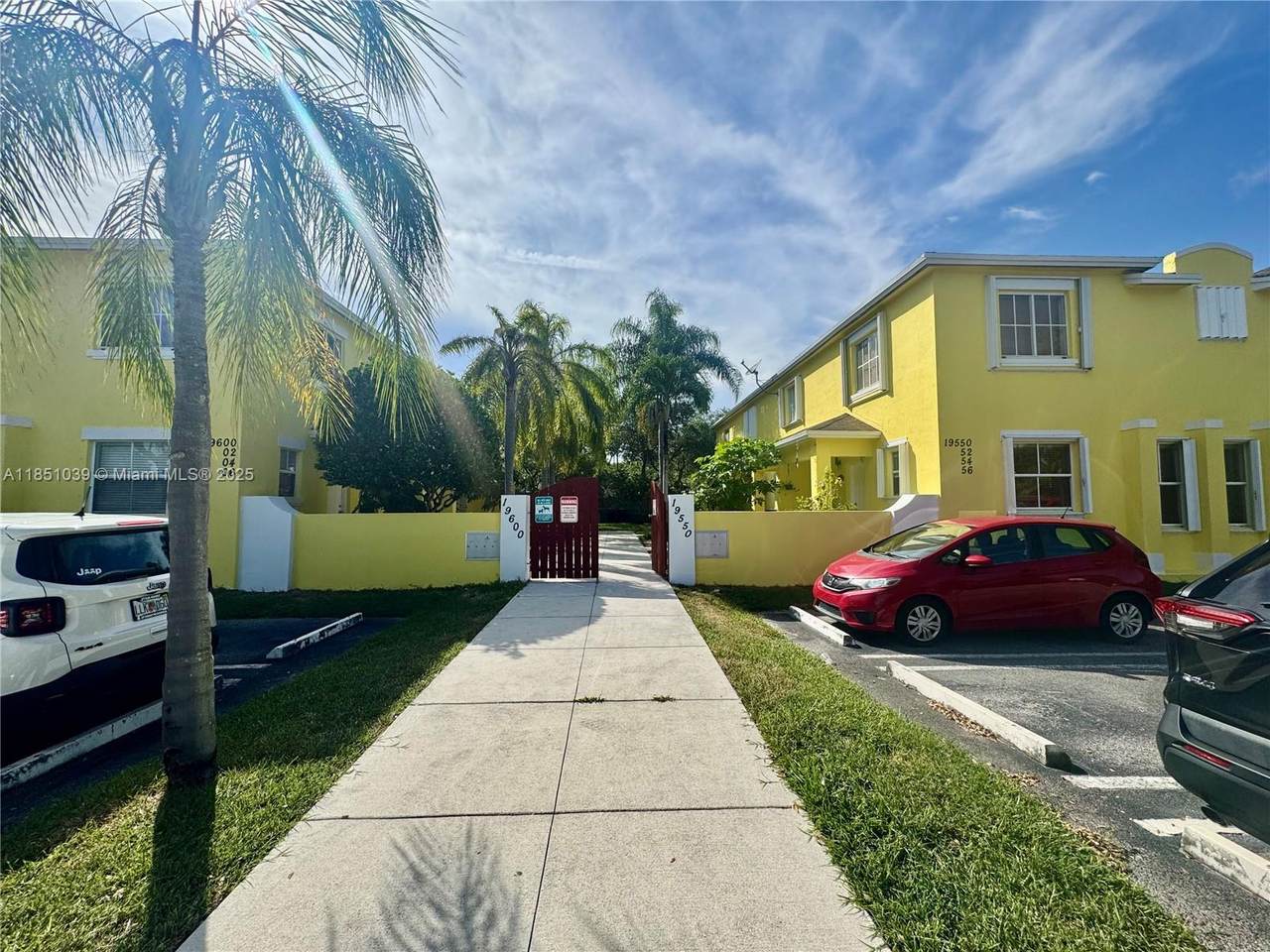 https://bt-photos.global.ssl.fastly.net/miami/1280_boomver_1_A11851039-2.jpg