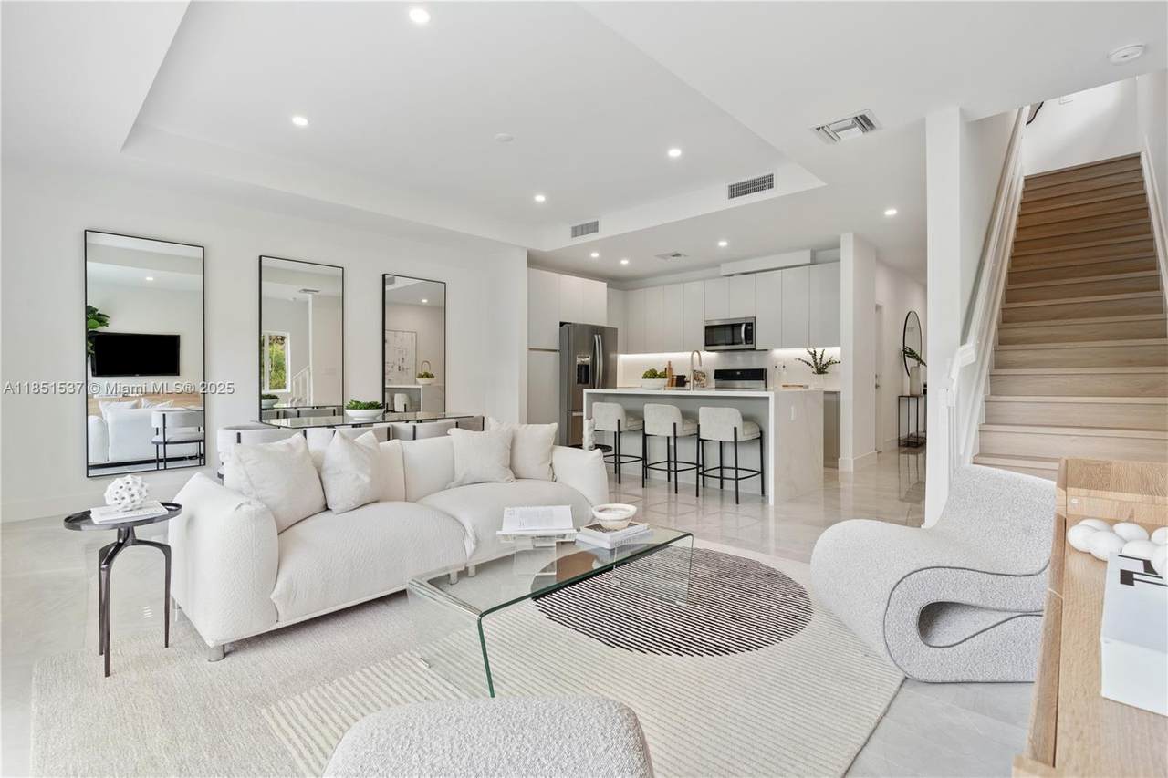 1571 94th Way - Photo 1