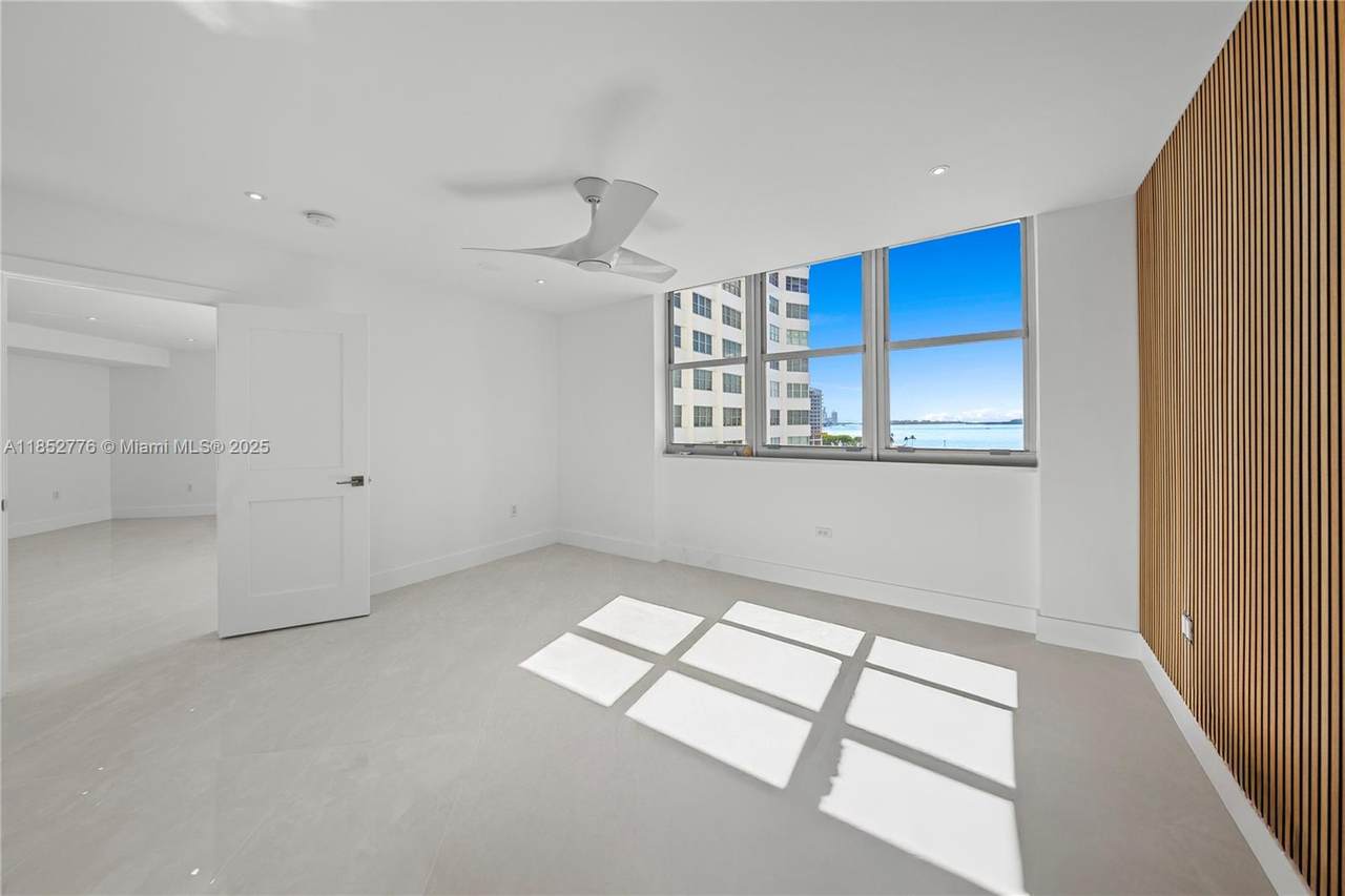 https://bt-photos.global.ssl.fastly.net/miami/1280_boomver_3_A11852776-2.jpg