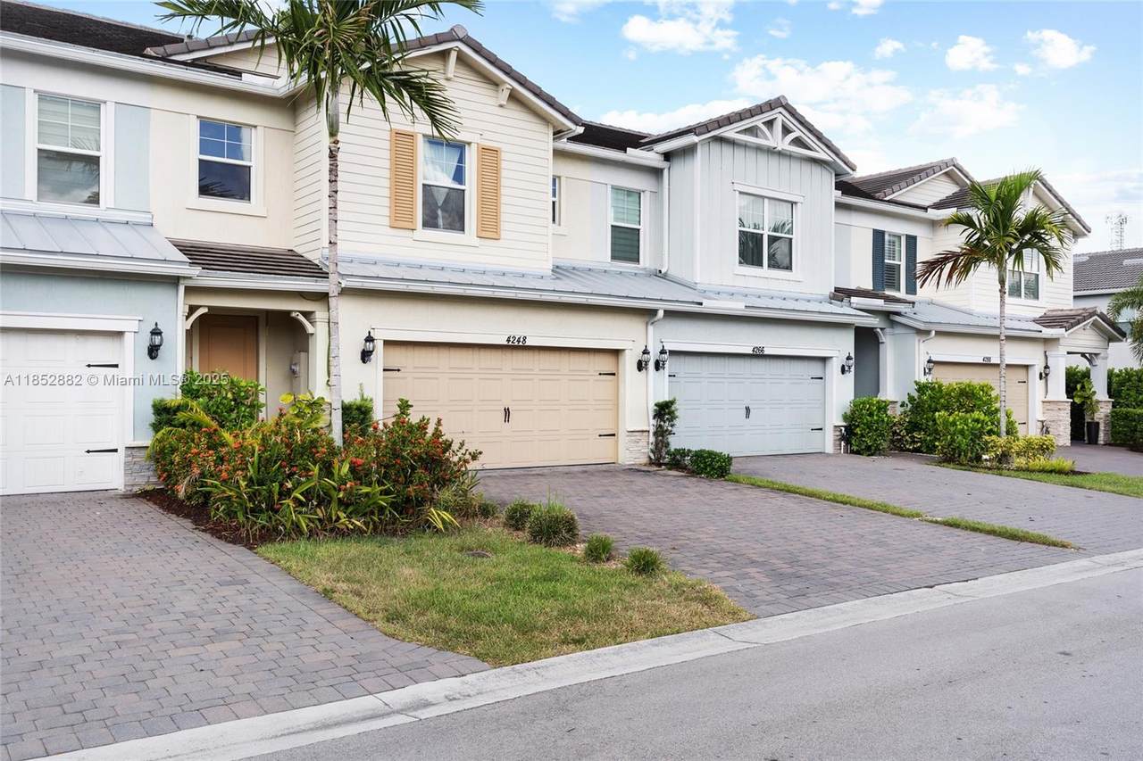https://bt-photos.global.ssl.fastly.net/miami/1280_boomver_1_A11852882-2.jpg