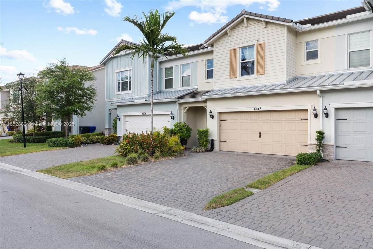https://bt-photos.global.ssl.fastly.net/miami/1280_boomver_1_A11852882-2.jpg