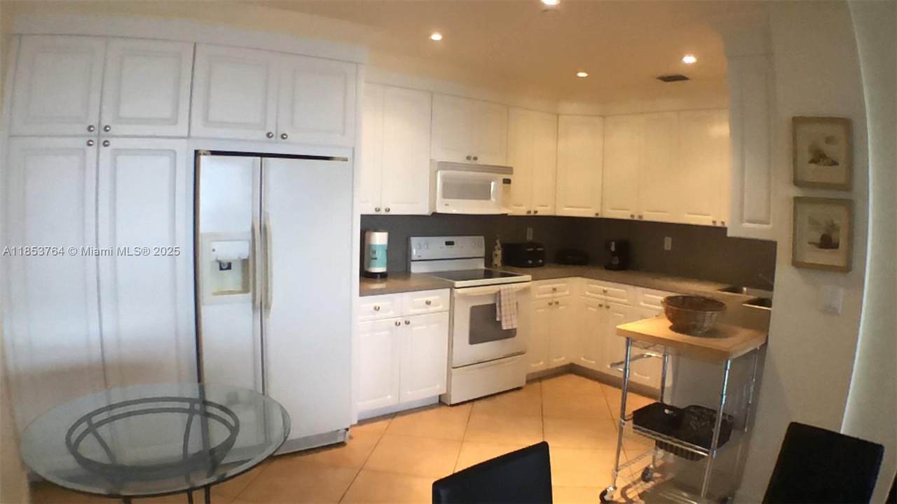 https://bt-photos.global.ssl.fastly.net/miami/1280_boomver_1_A11853764-2.jpg