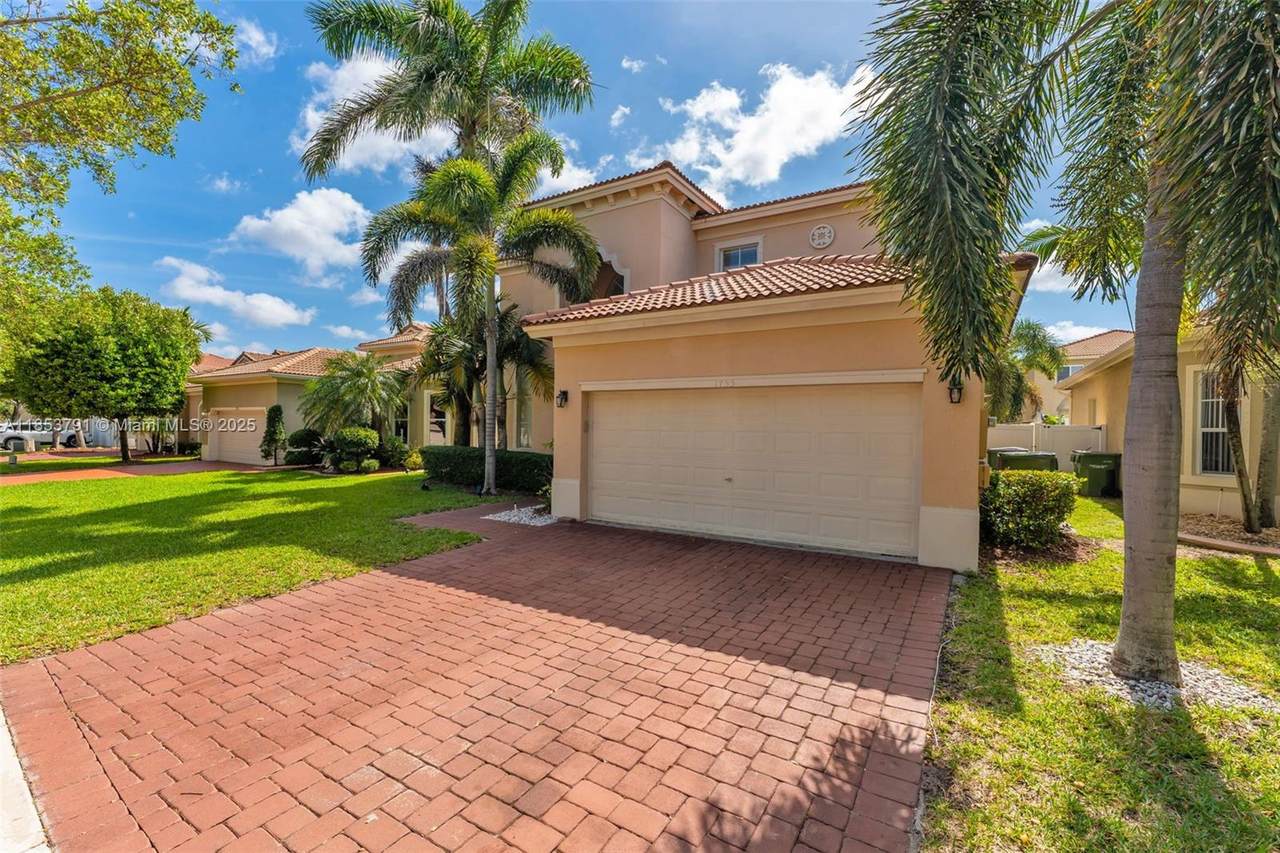 https://bt-photos.global.ssl.fastly.net/miami/1280_boomver_1_A11853791-2.jpg