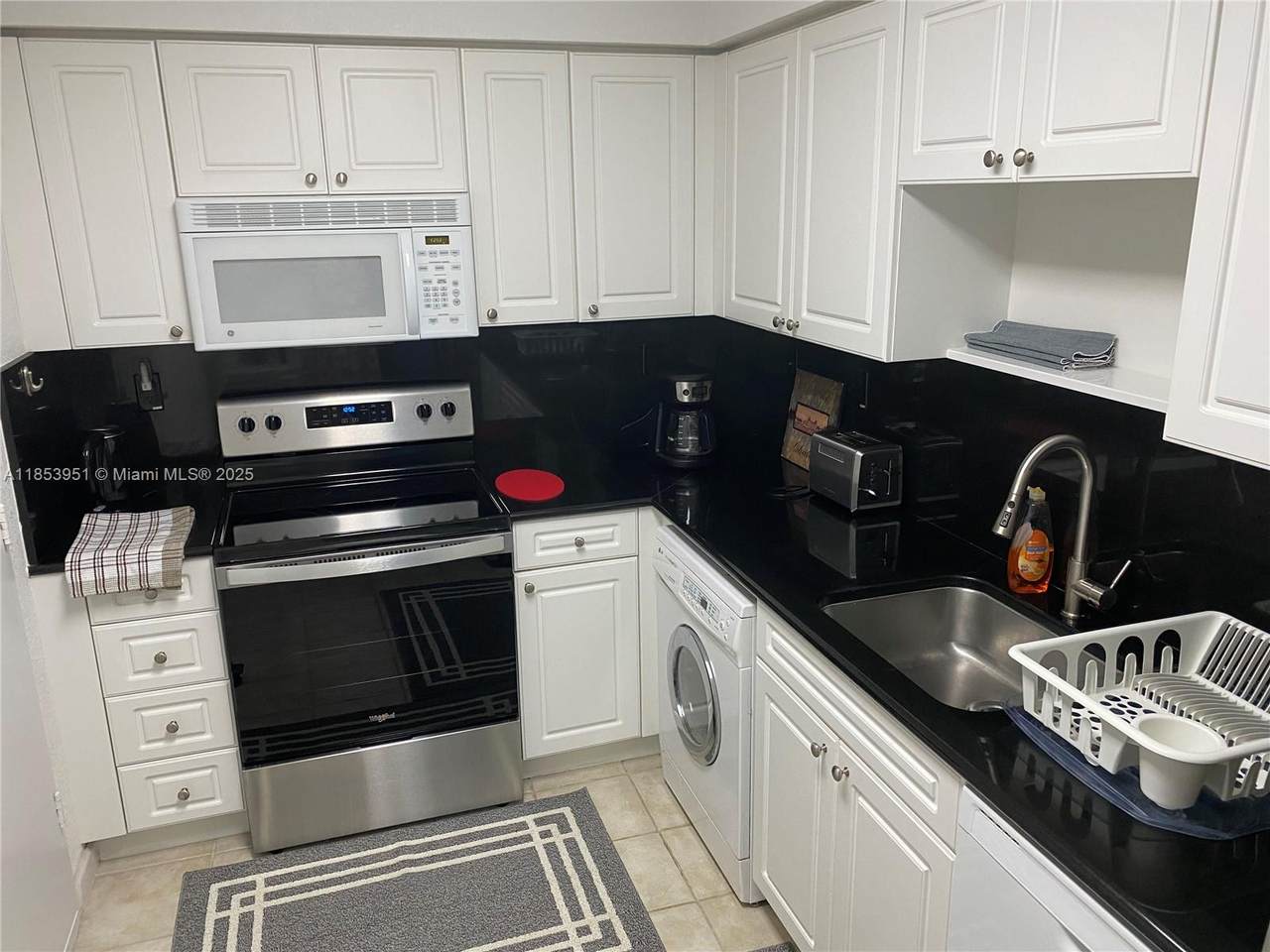2501 Ocean Dr - Photo 1