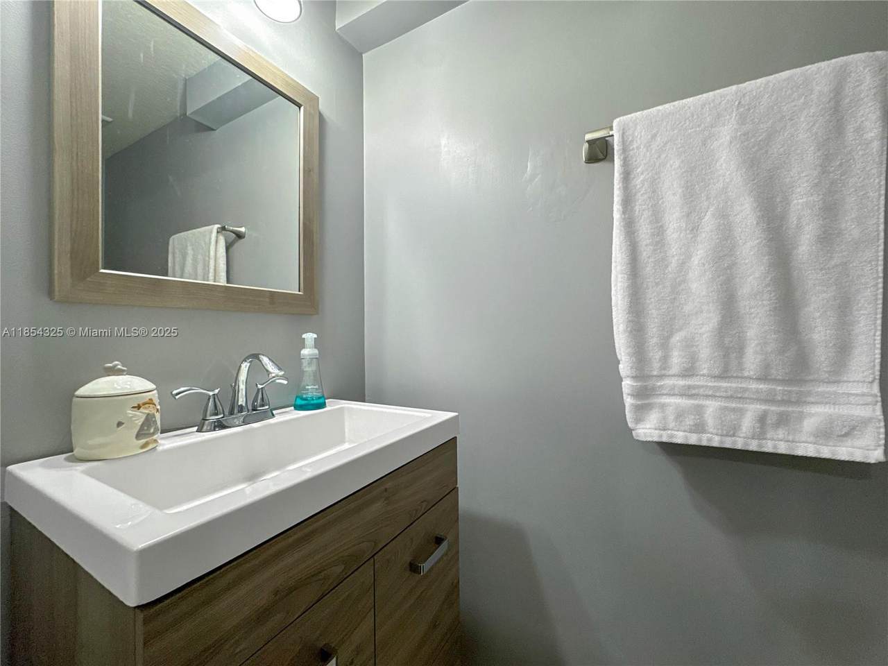 https://bt-photos.global.ssl.fastly.net/miami/1280_boomver_1_A11854325-2.jpg