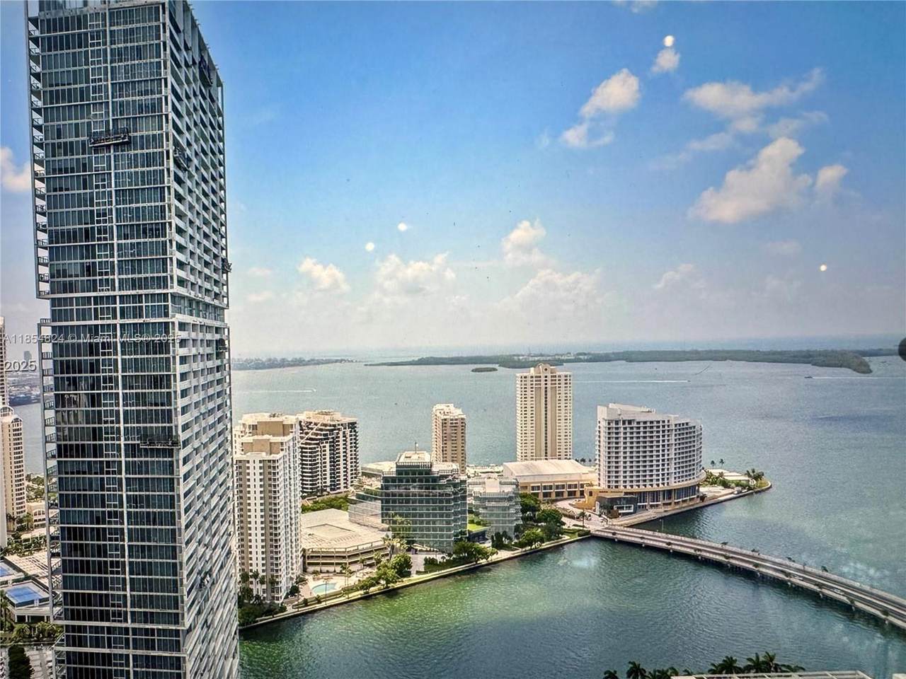 https://bt-photos.global.ssl.fastly.net/miami/1280_boomver_1_A11854824-2.jpg