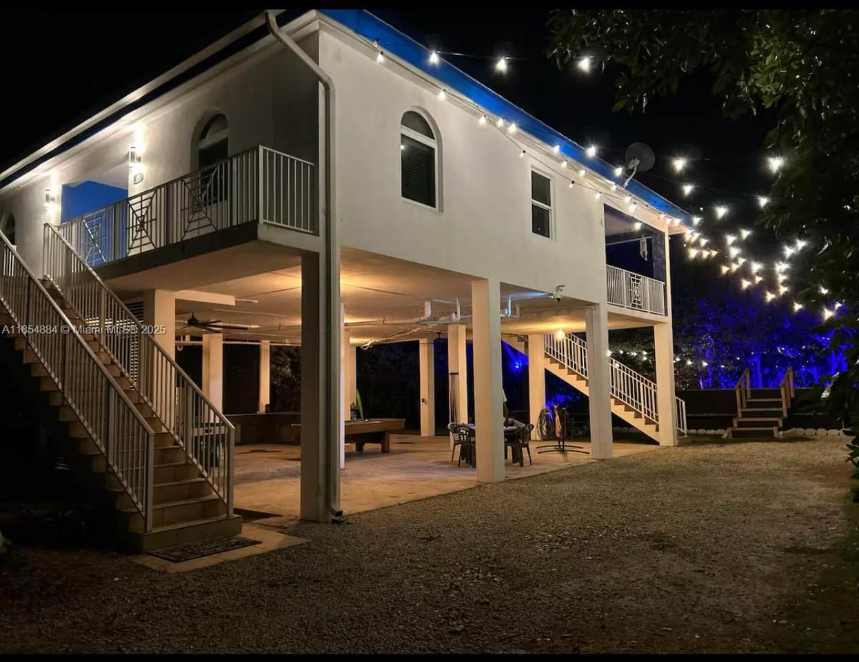 350 Hazel St - Photo 1