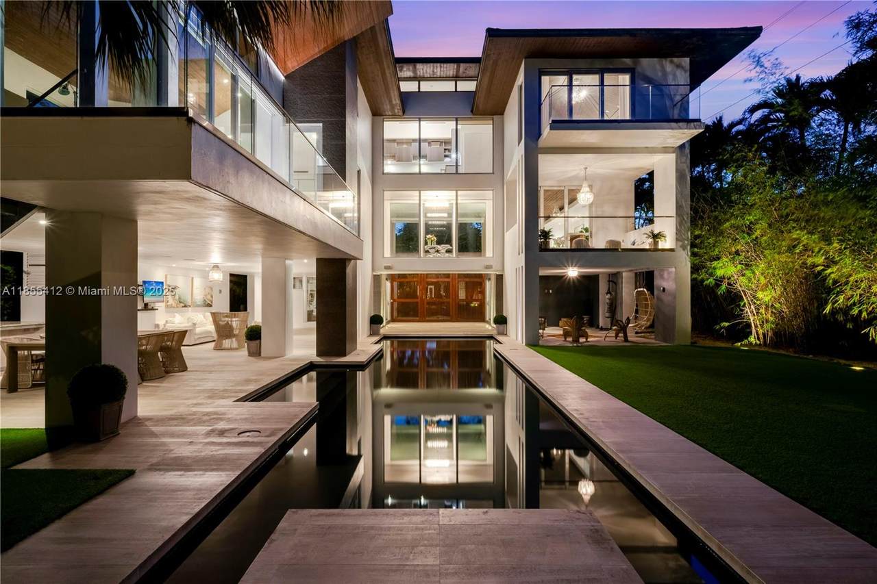 https://bt-photos.global.ssl.fastly.net/miami/1280_boomver_1_A11855412-2.jpg