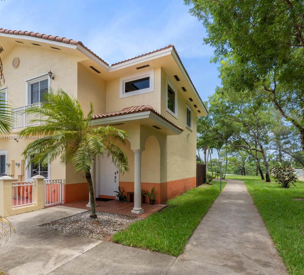 https://bt-photos.global.ssl.fastly.net/miami/1280_boomver_1_A11855959-2.jpg