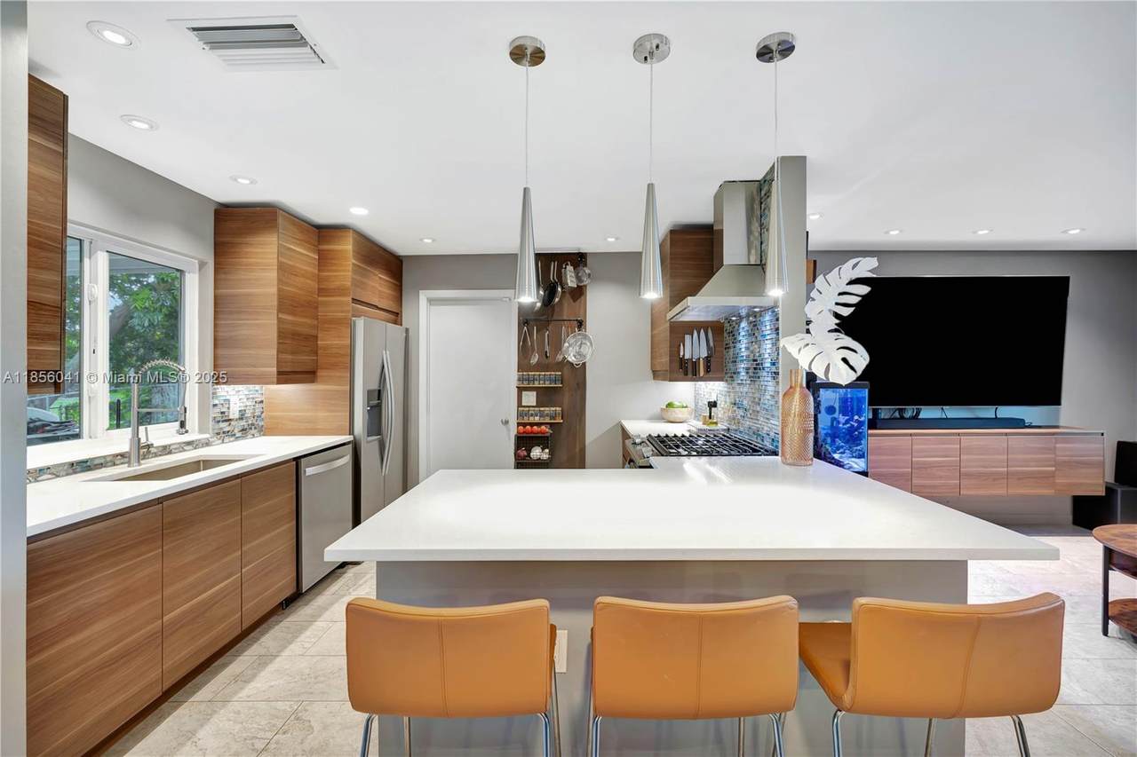 553 Riverside Drive - Photo 1