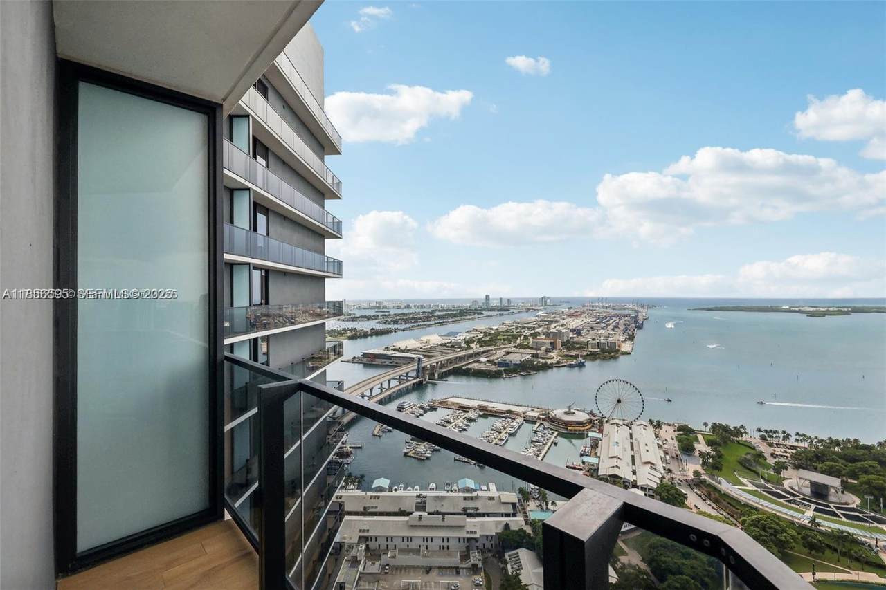 https://bt-photos.global.ssl.fastly.net/miami/1280_boomver_1_A11856595-2.jpg