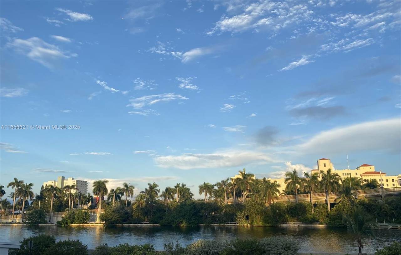https://bt-photos.global.ssl.fastly.net/miami/1280_boomver_1_A11856621-2.jpg