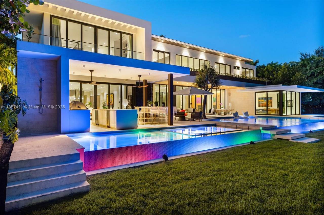 https://bt-photos.global.ssl.fastly.net/miami/1280_boomver_1_A11857421-2.jpg