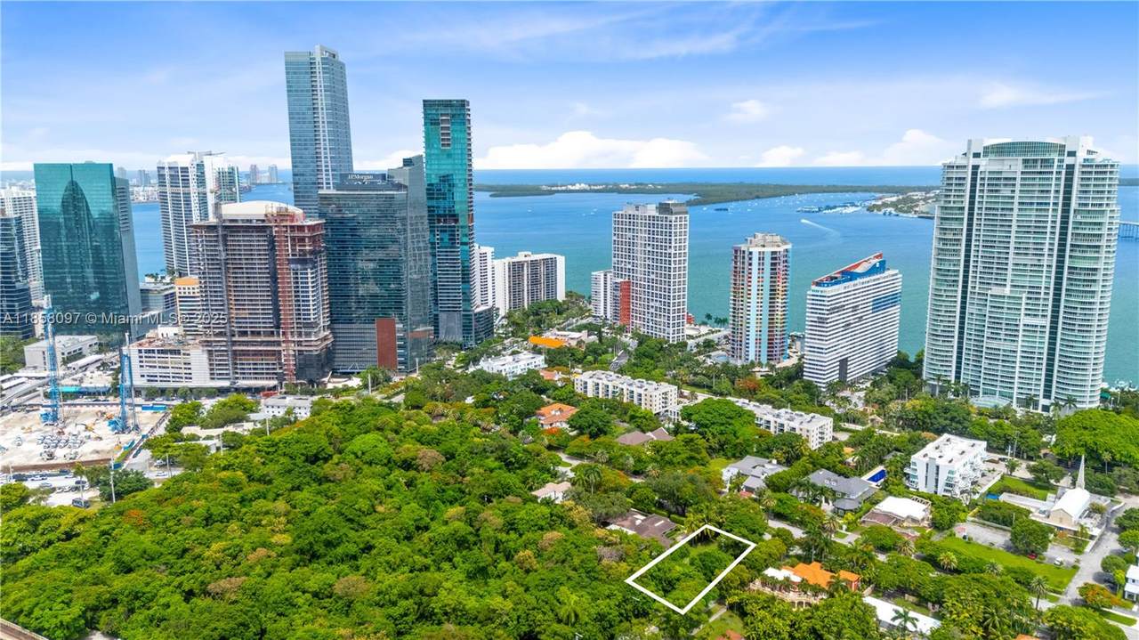 https://bt-photos.global.ssl.fastly.net/miami/1280_boomver_1_A11858097-2.jpg