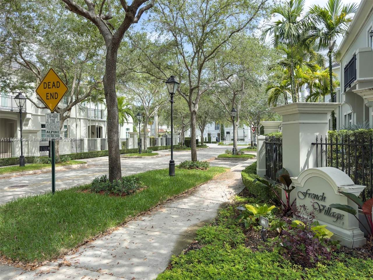 10170 75th Pl - Photo 1