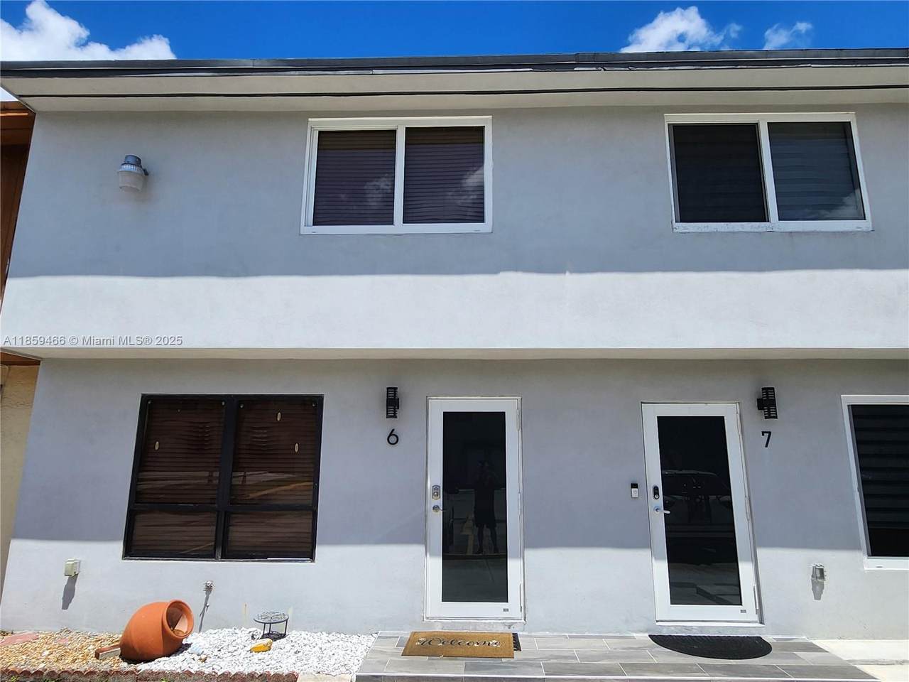 8360 8th St - Photo 1