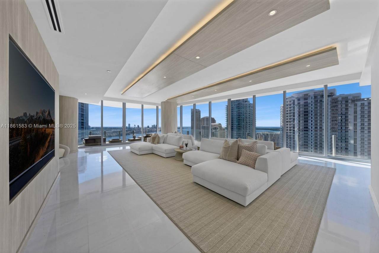 300 Biscayne Boulevard Way - Photo 1