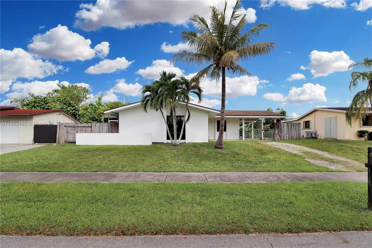 15840 105th Ct - Photo 1