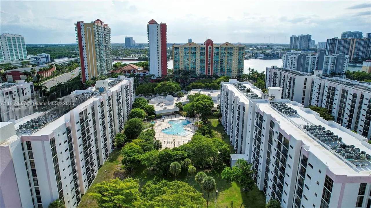 17021 Bay Rd - Photo 1