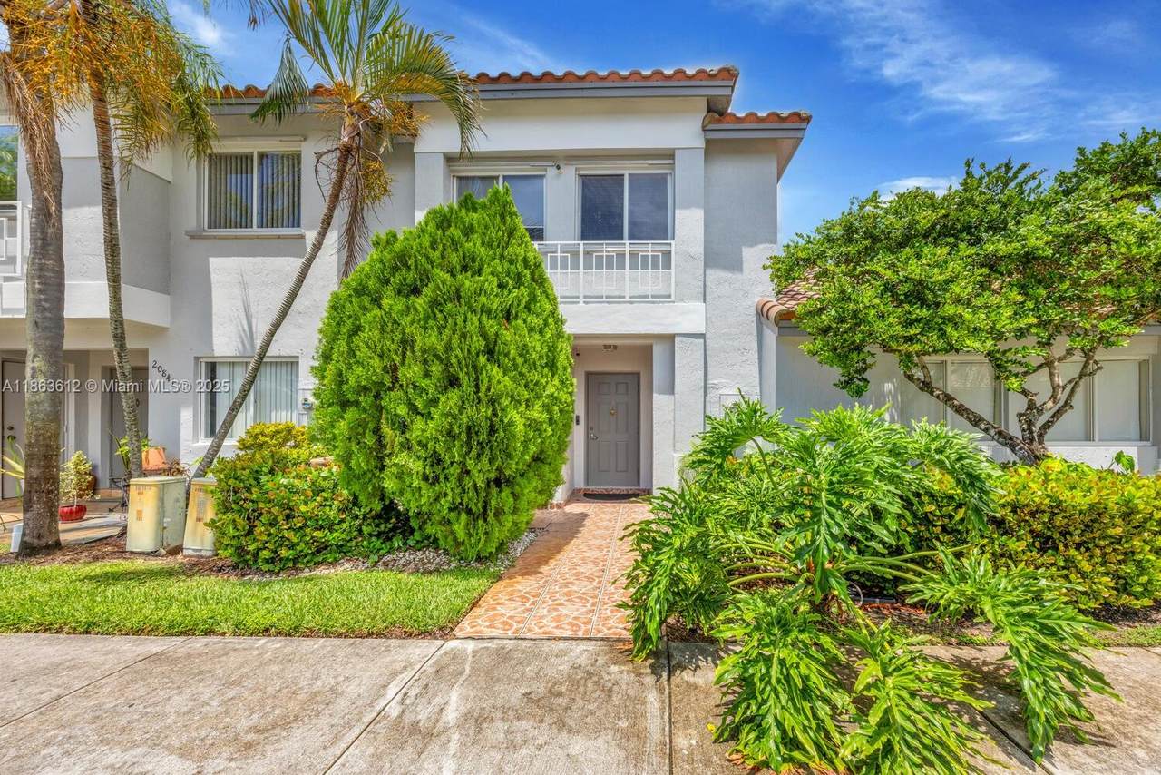 20839 4th St - Photo 1