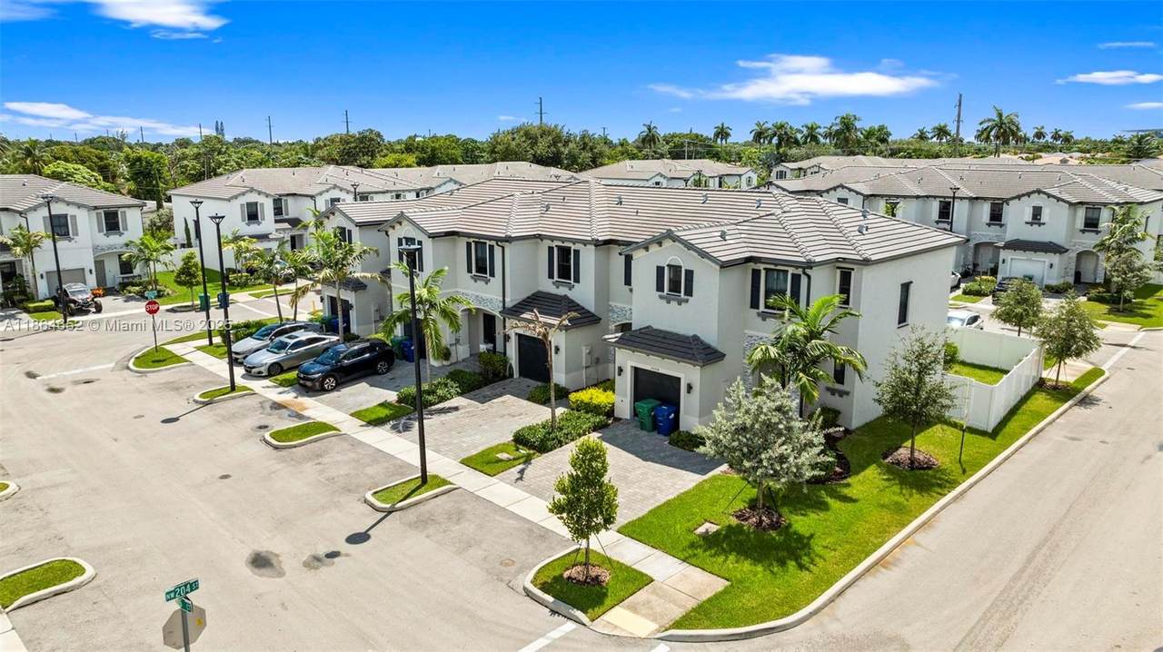 https://bt-photos.global.ssl.fastly.net/miami/1280_boomver_1_A11864652-2.jpg