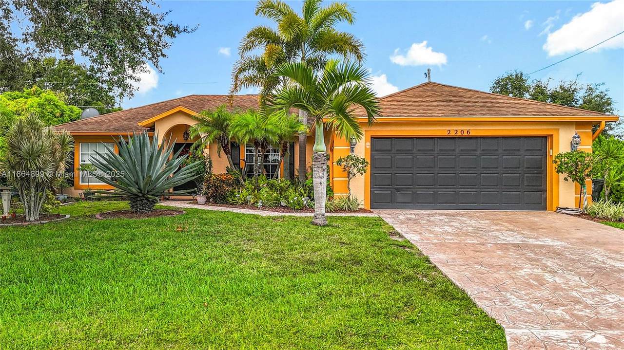 2206 Franklin St - Photo 1