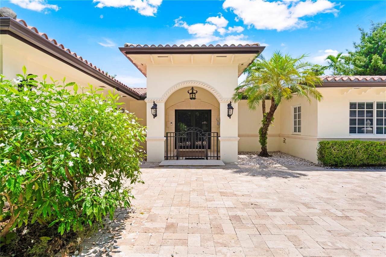 https://bt-photos.global.ssl.fastly.net/miami/1280_boomver_1_A11869538-2.jpg