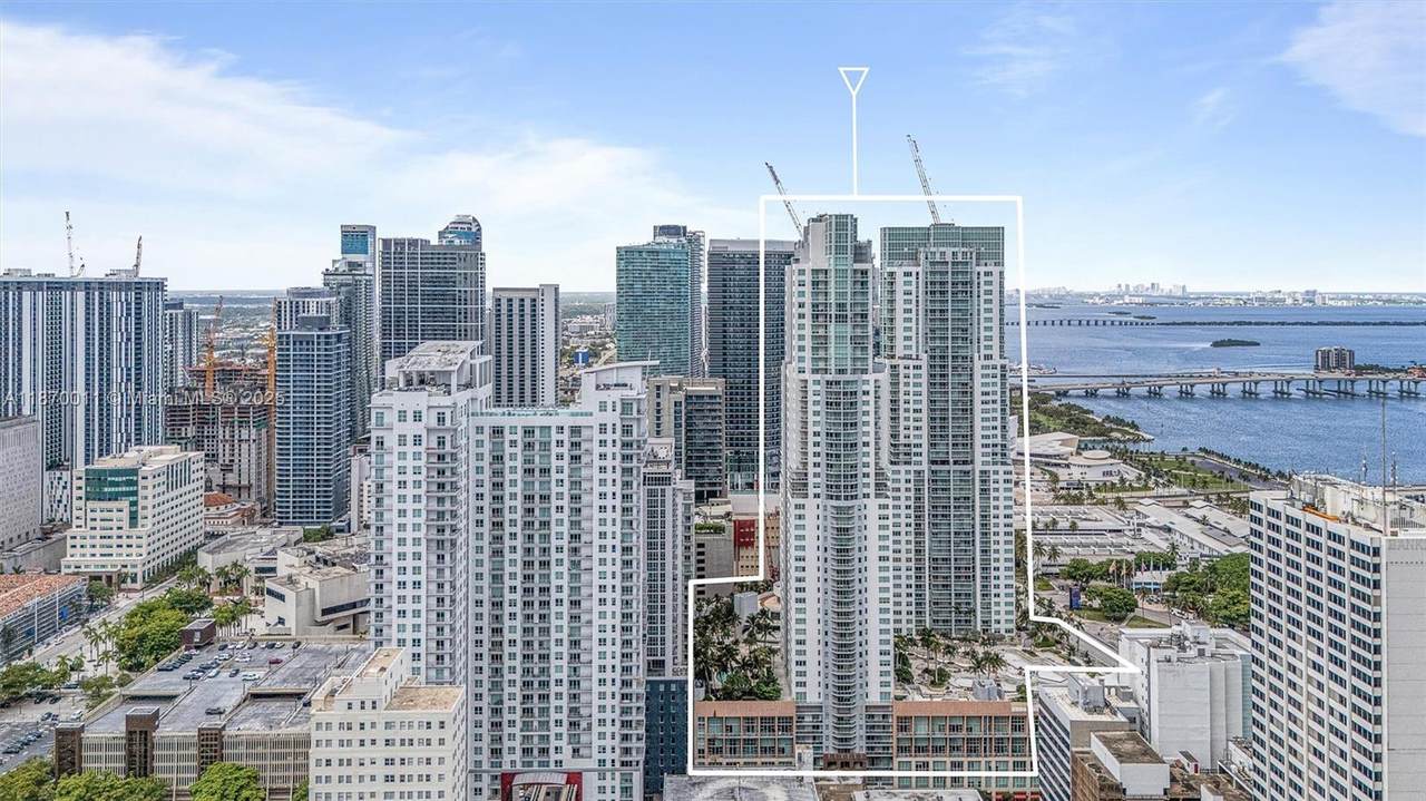 https://bt-photos.global.ssl.fastly.net/miami/1280_boomver_1_A11870011-2.jpg