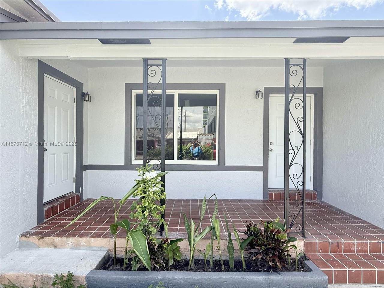 1450 35th St - Photo 1