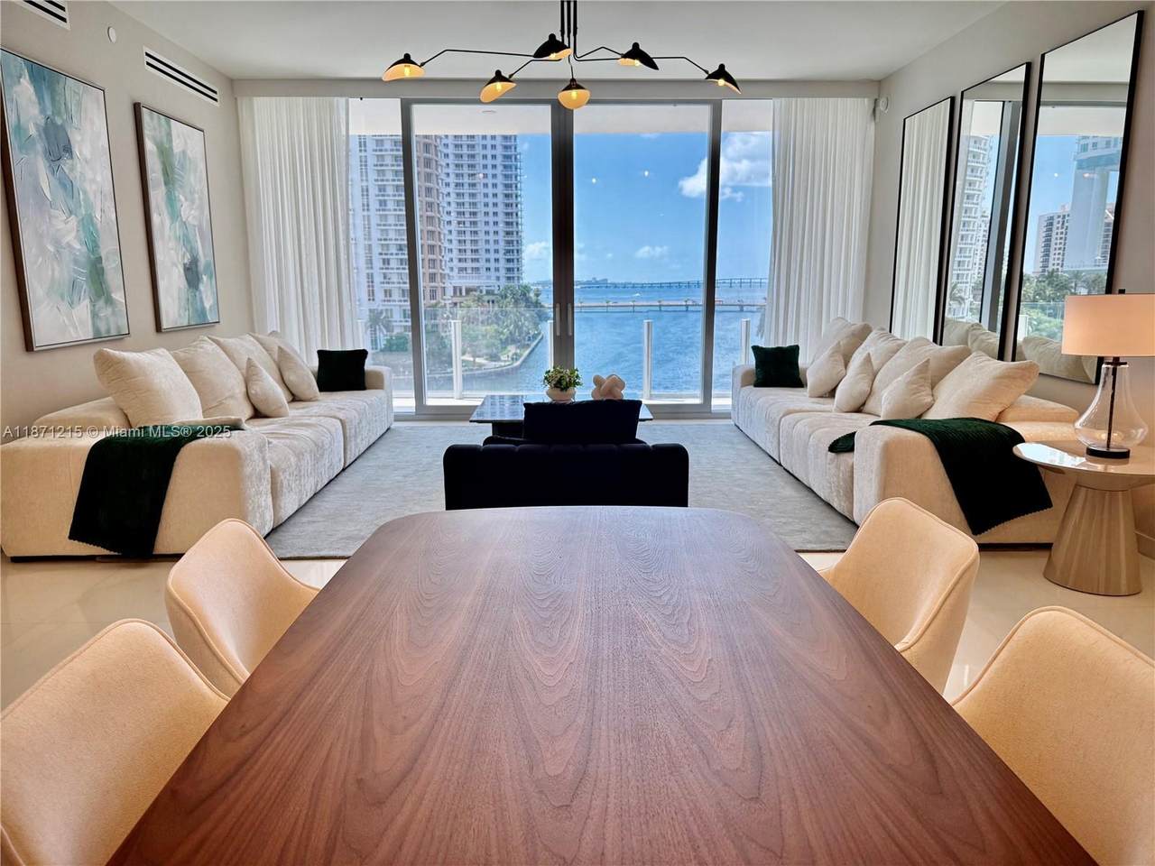 https://bt-photos.global.ssl.fastly.net/miami/1280_boomver_1_A11871215-2.jpg