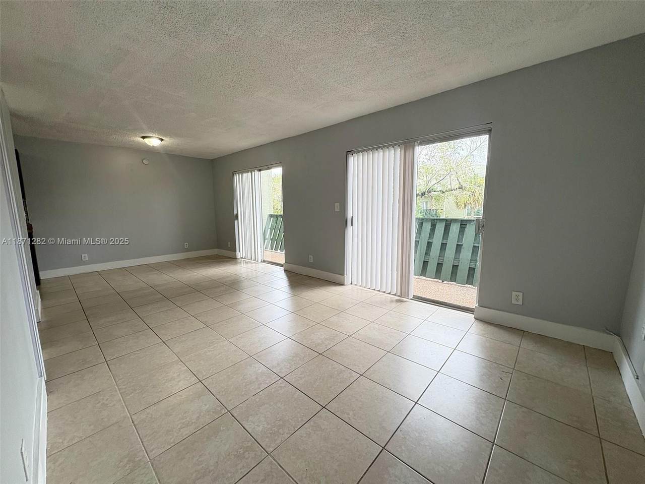 8913 28th Dr - Photo 1