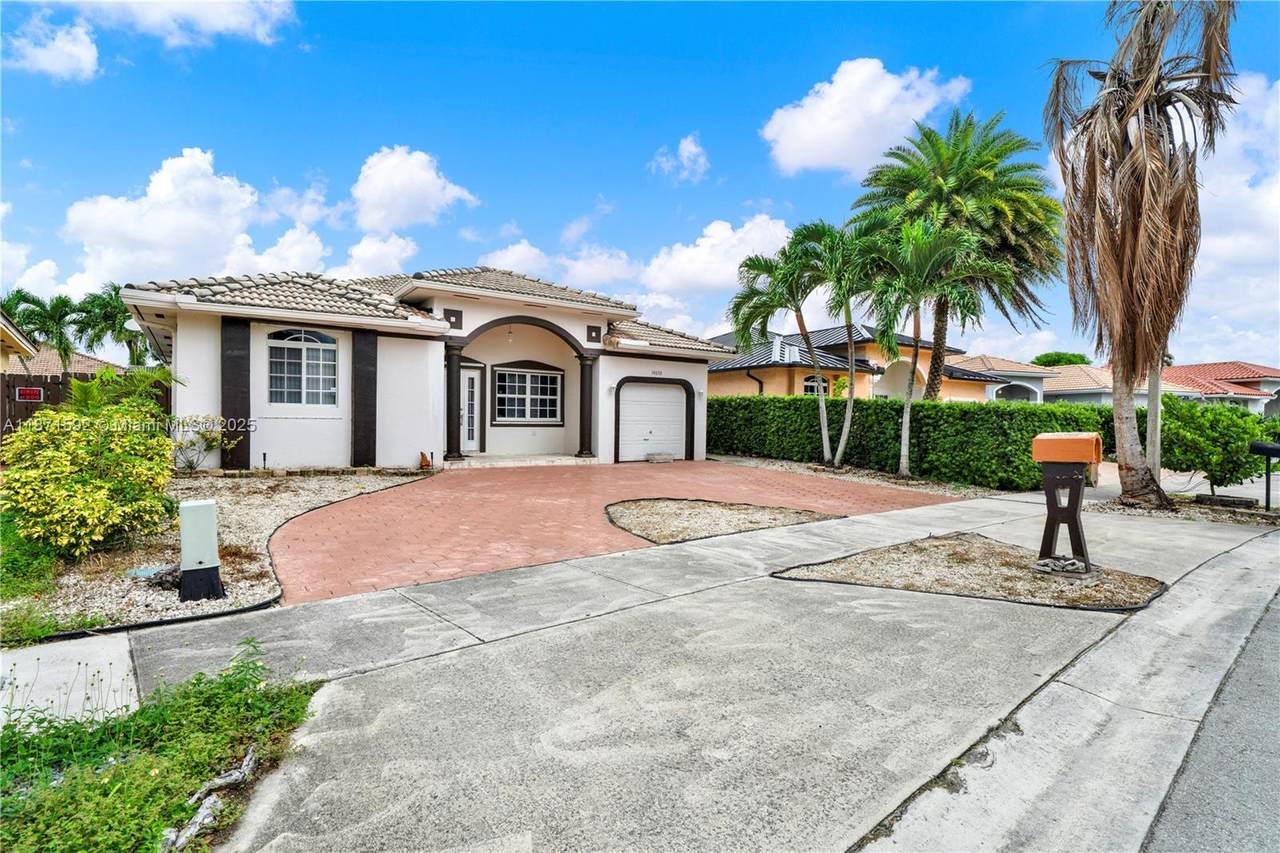 https://bt-photos.global.ssl.fastly.net/miami/1280_boomver_1_A11871592-2.jpg