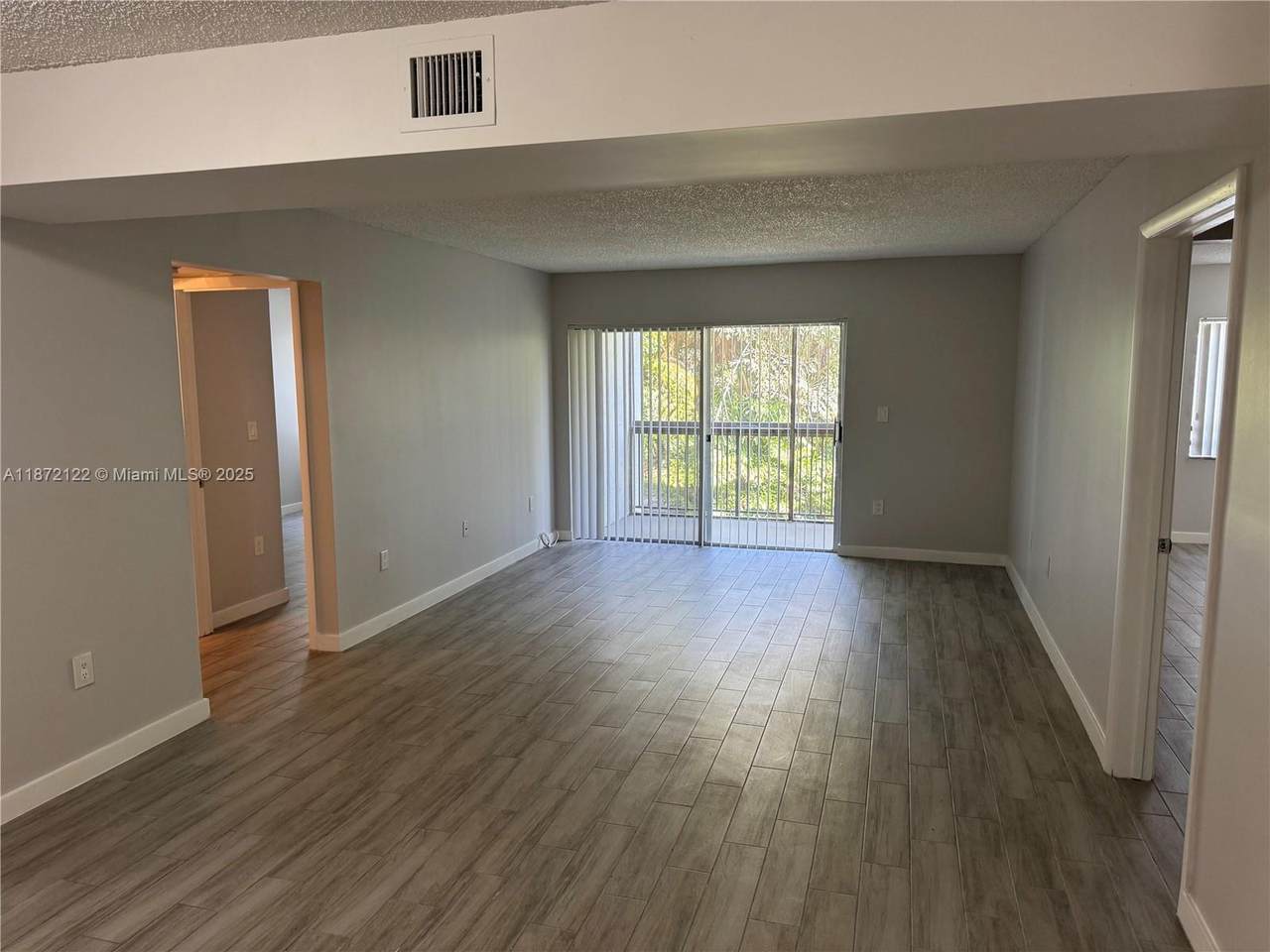 721 Pine Island Rd - Photo 1