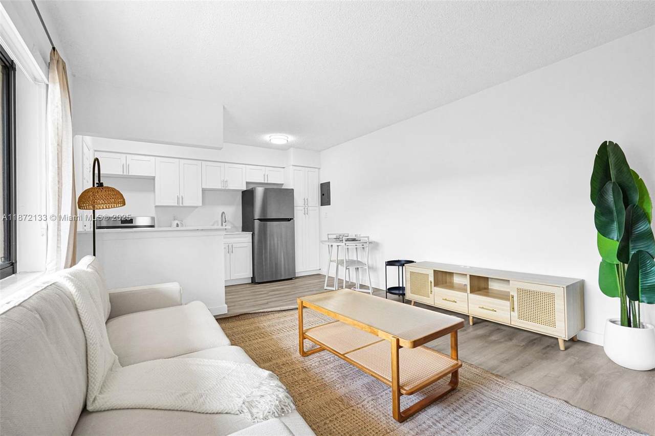 13210 Memorial Hwy - Photo 1