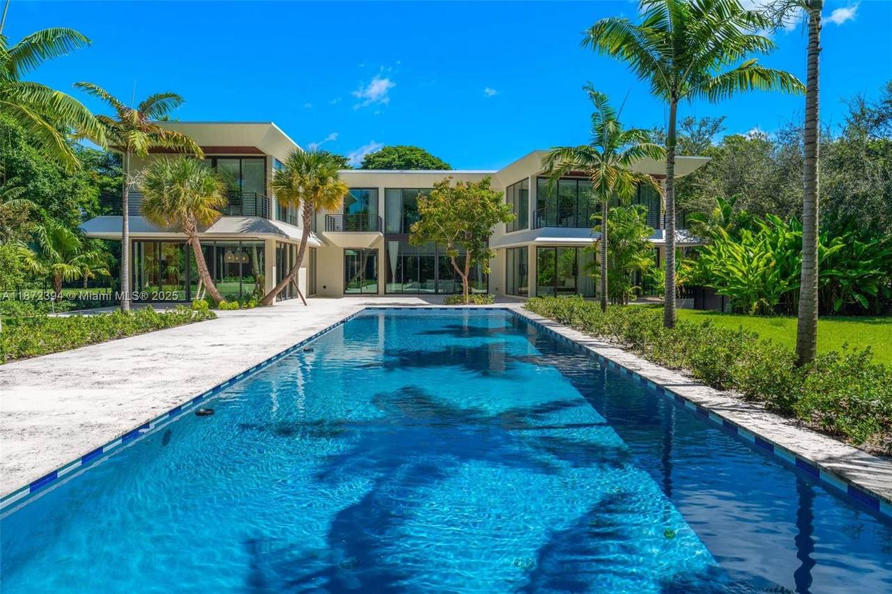 https://bt-photos.global.ssl.fastly.net/miami/1280_boomver_1_A11872394-2.jpg
