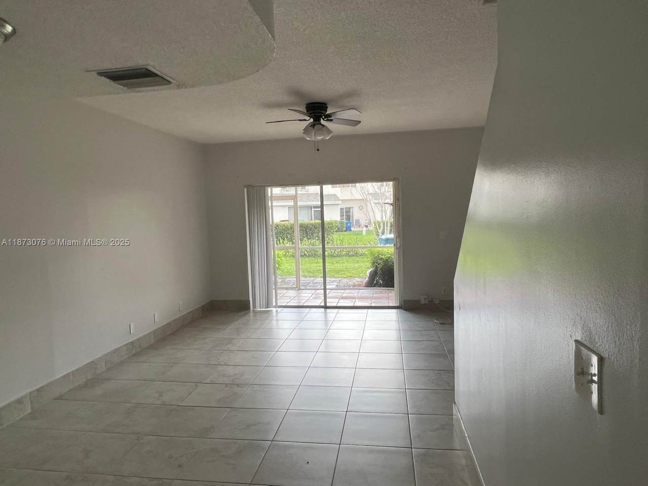 https://bt-photos.global.ssl.fastly.net/miami/1280_boomver_1_A11873076-2.jpg