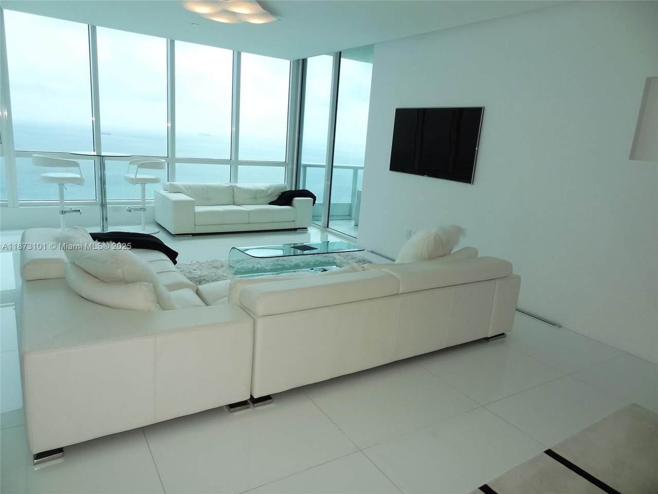 https://bt-photos.global.ssl.fastly.net/miami/1280_boomver_1_A11873101-2.jpg
