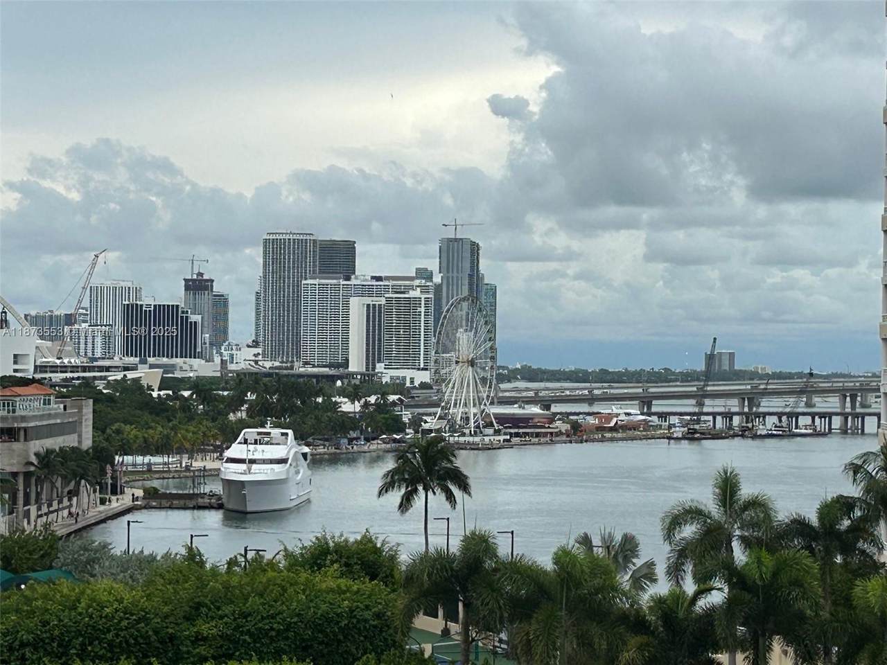 540 Brickell Key Dr - Photo 1