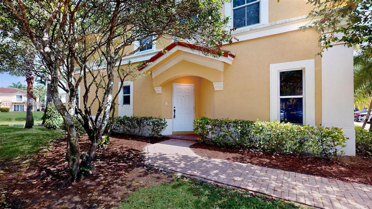 https://bt-photos.global.ssl.fastly.net/miami/orig_boomver_1_A11873657-2.jpg