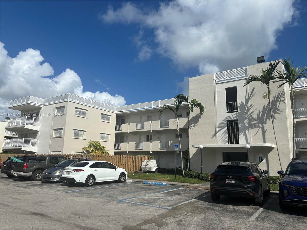 https://bt-photos.global.ssl.fastly.net/miami/1280_boomver_1_A11873741-2.jpg
